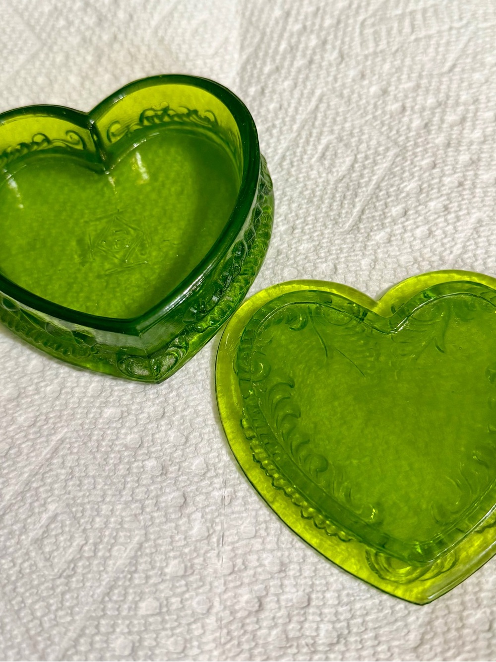 Green Heart Glass Trinket Dish Set